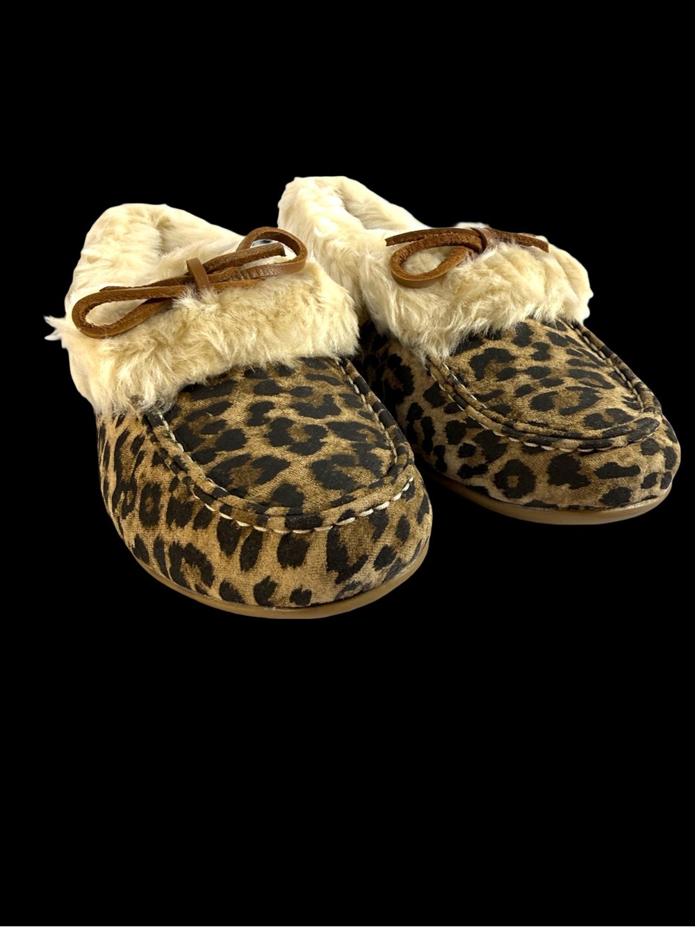 Vionic Womens Leopard Print Moccasin Slippers with Cream Faux Fur Trim